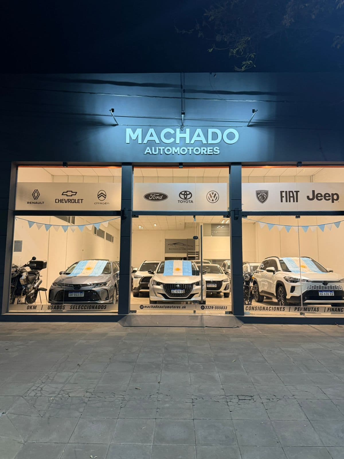 Machado Automotores — showroom